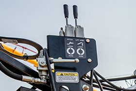 Hydraulic flow splitter