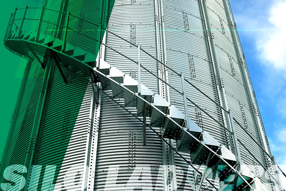 Spiral Stairway with Eaves Platform Image